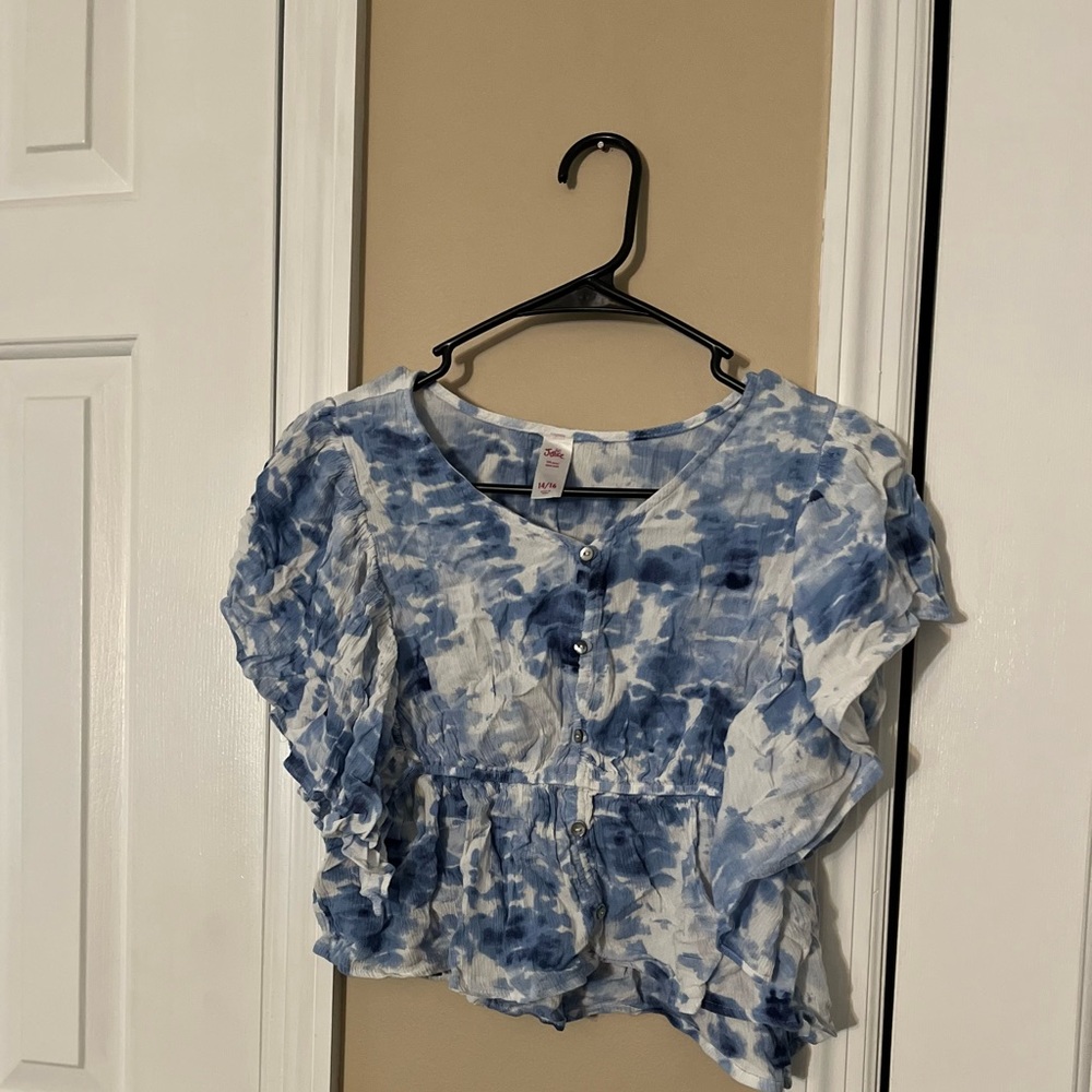 Blue crop top